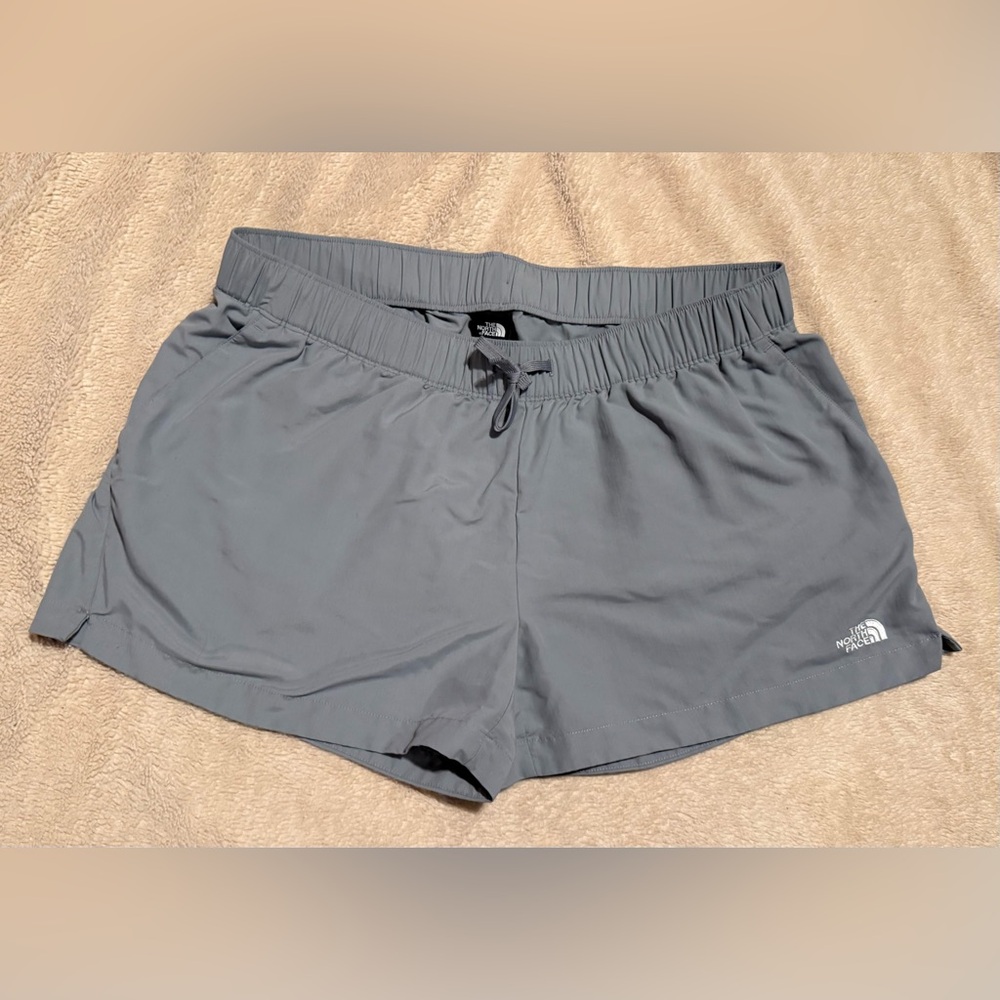 EUC The North Face Women's Gray Athletic Shorts - XL